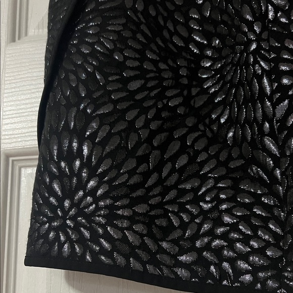 LOFT Black Floral Textured Mini Skirt - Picture 2 of 7